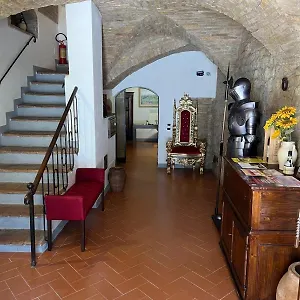 A La Casa Dei Potenti San Gimignano
